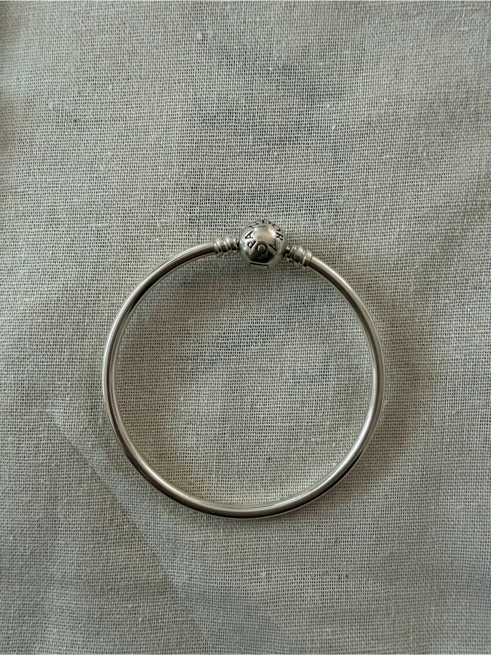 Pandora Bangle - Silver